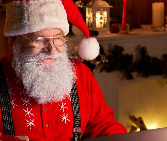 Santa Claus using Hedgebook
